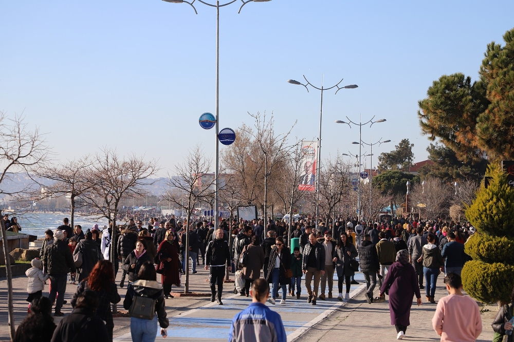 İstanbul’da kar yağışı öncesi bahar havası