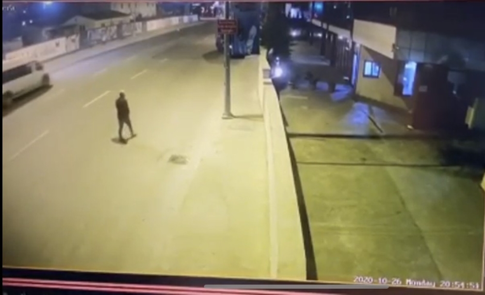 İstanbul’da korkutan rögar kapağı kazası kamerada