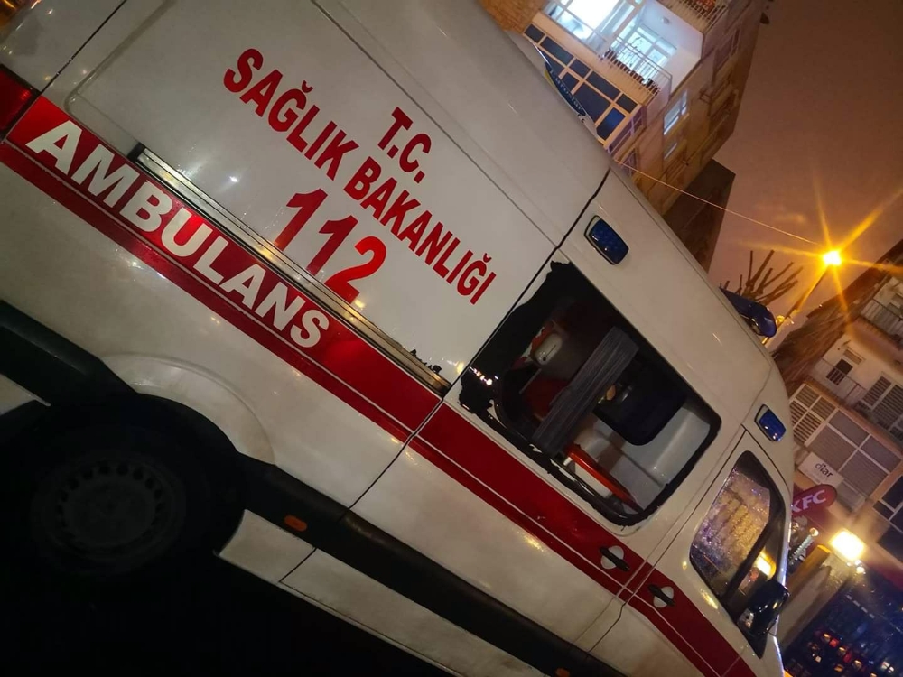 İstanbul’da korona virüs vakasına giden 112 ekibine dehşeti yaşattı