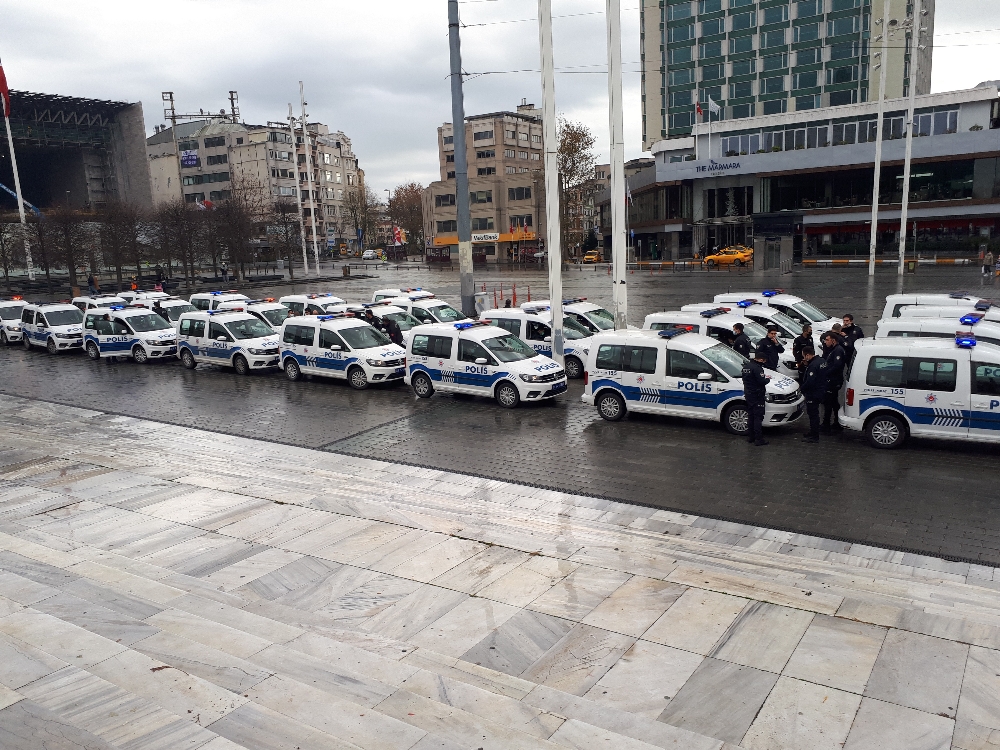 İstanbul’da merak uyandıran polis konvoyu