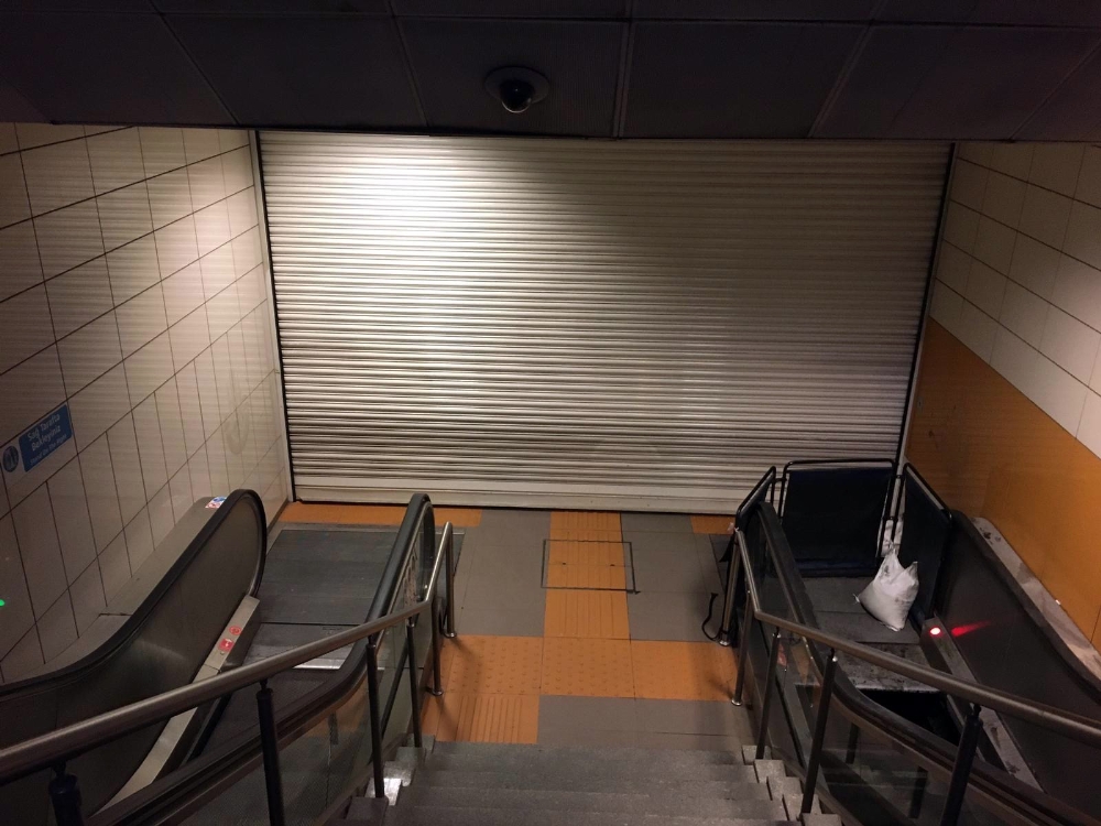 İstanbul’da metro seferleri 21.00’de sona erdi