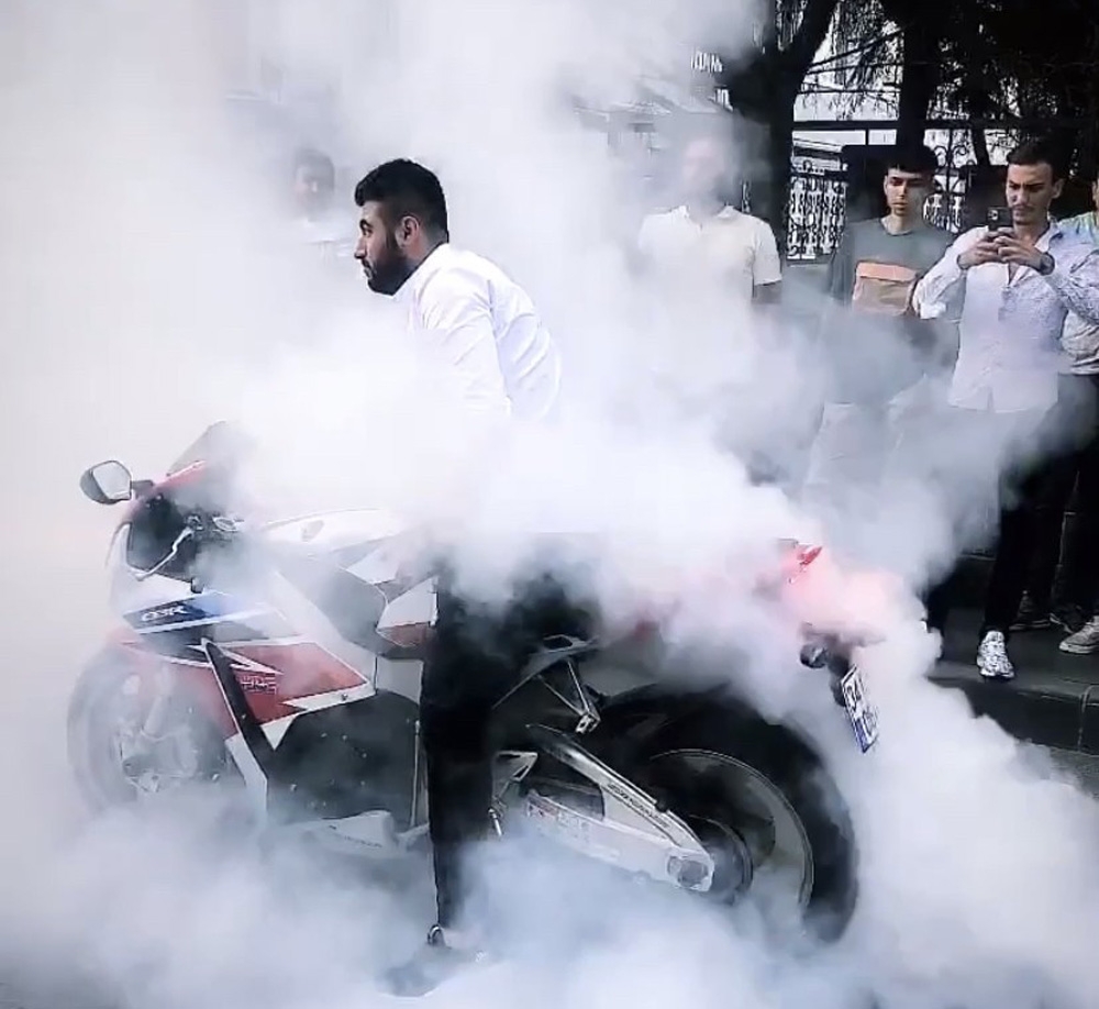 İstanbul’da motosikletli magandaların “drift” terörü kamerada