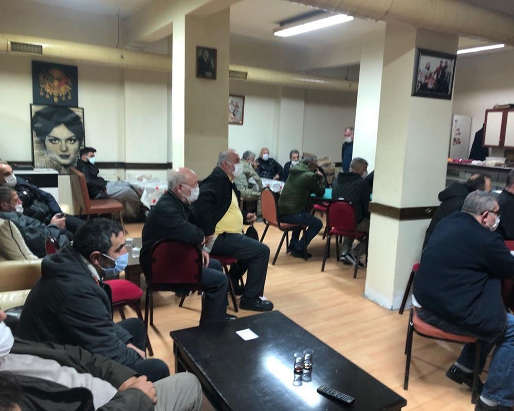 İstanbul’da mühürlü iş yerine polisten kumar baskını