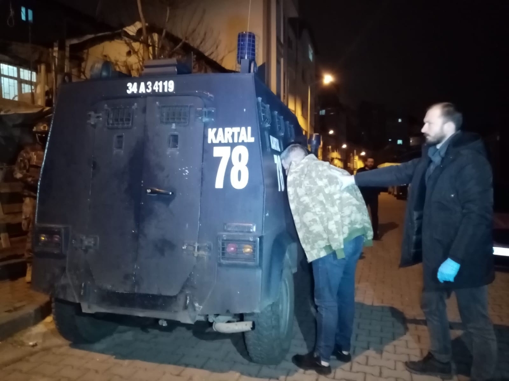 İstanbul’da Narkotik ekipleri, şafak vakti operasyon gerçekleştirdi: 44 gözaltı