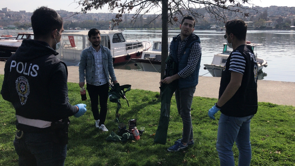 İstanbul’da polisle vatandaş arasındaki ilginç diyaloglar kamerada