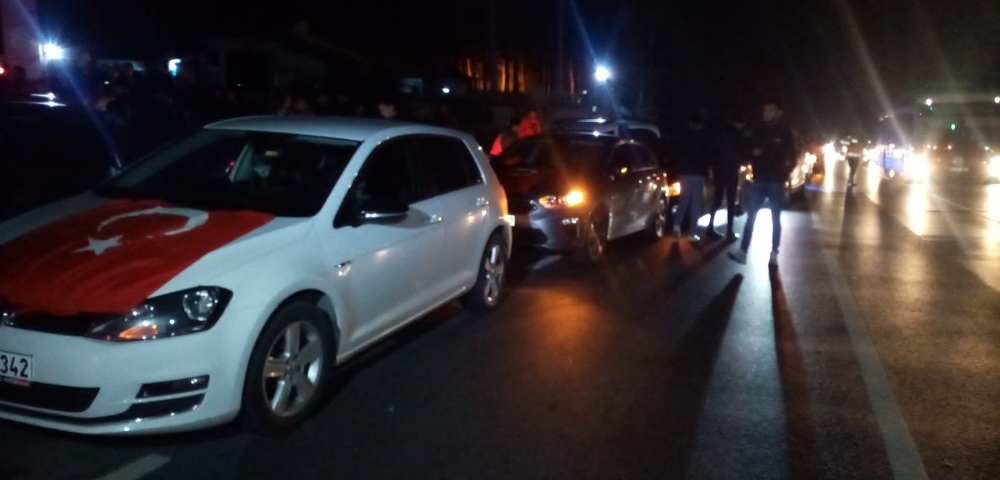 İstanbul’da şehitler için sürücüler konvoy oluşturdu