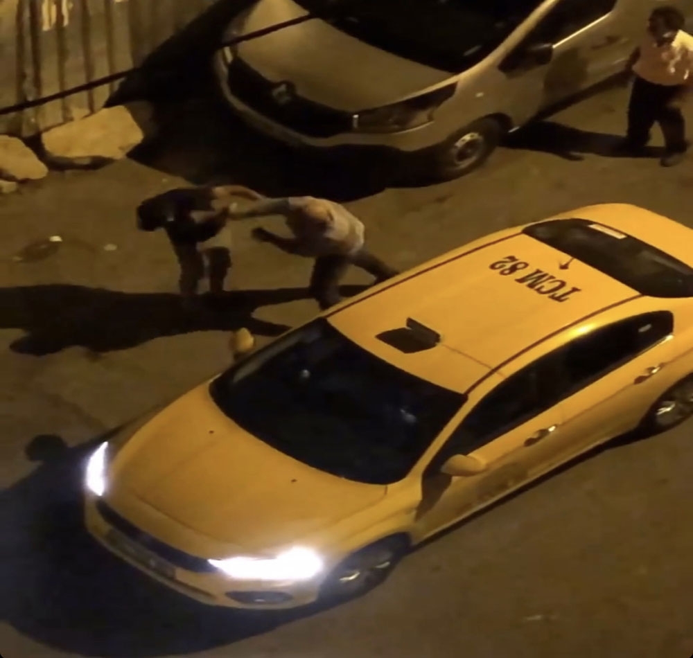 İstanbul’da taksici terörü kamerada