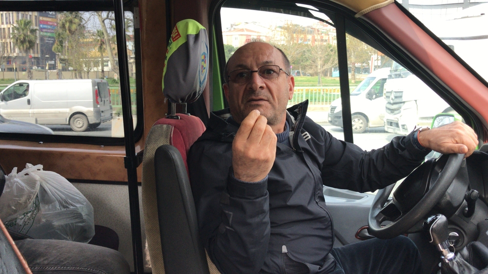İstanbul‘da toplu taşıma denetiminde ilginç diyaloglar kamerada