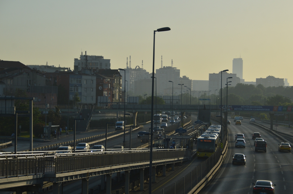 İstanbul’daki trafik yoğunluğu yüzde 27 ‘ye ulaştı