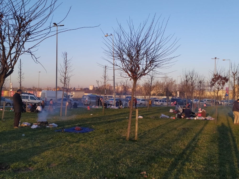 İstanbullular güneşli havanın tadını çıkarttı