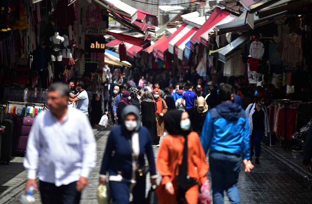İstanbul’un çarşılarında normalleşme yoğunluğu