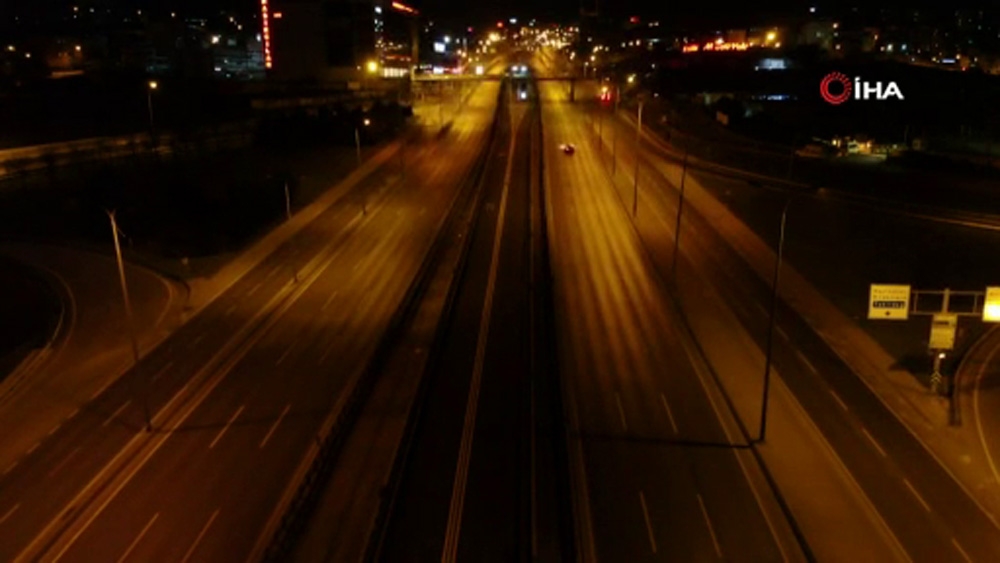 İstanbul’un yolları kısıtlama sonrası havadan görüntülendi