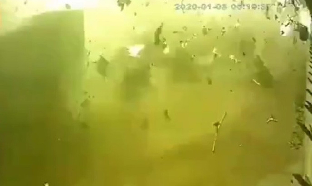 İşte İran’da düşen uçağın patlama anına ait görüntüler