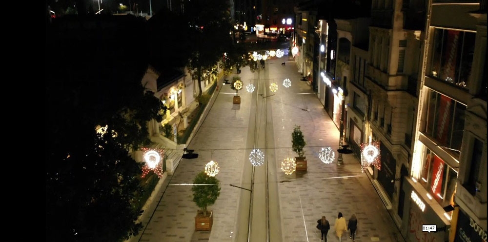 İstiklal Caddesi boş kaldı