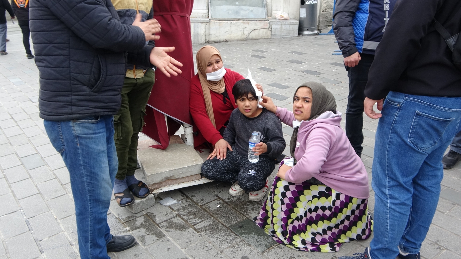 İstiklal Caddesi’nde çocuğa köpek saldırdı