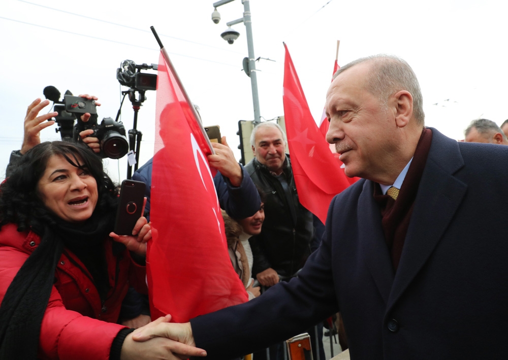 İsviçredeki Türk Vatandaşlarından Erdoğana Coşkulu Karşılama