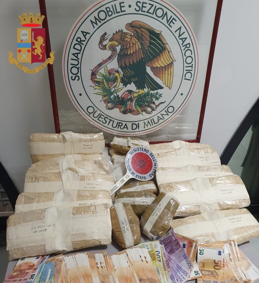 İtalya’da 3 Türk vatandaşı 15 kilo eroin ile yakalandı