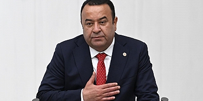 İYİ Parti Ankara Milletvekili Adnan Beker, partisinden istifa etti