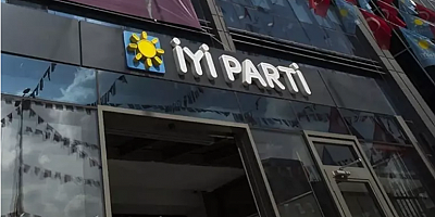 İYİ Parti'de istifa depremi! Partisinden ayrıldığını duyurdu