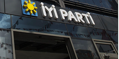 İYİ Parti'de istifa depremi! 