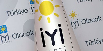 İYİ Parti'li isim zehir zemberek sözlerle istifa etti: 