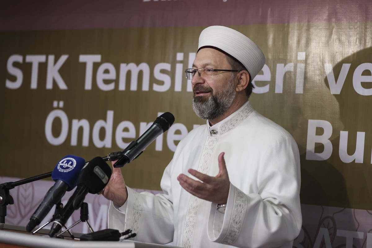 “İyilik için bir araya gelenler güçlü olursa, fitne için bir araya gelenler başarılı olamazlar”