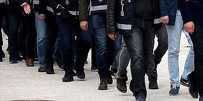 İzmir merkezli 40 ilde FETÖ operasyonu