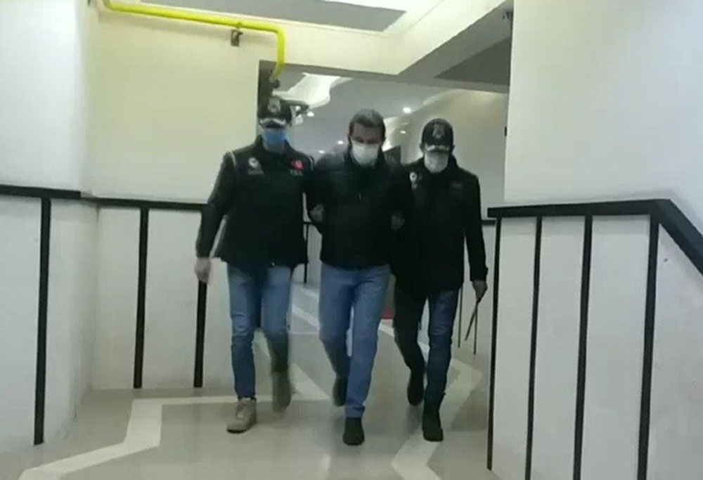 İzmir merkezli FETÖ operasyonunda gözaltı sayısı 198’e yükseldi