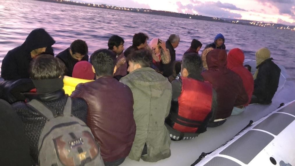 İzmirde 111 Kaçak Göçmen Yakalandı