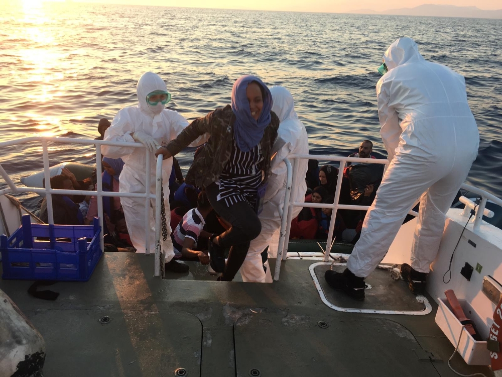 İzmir’de 65 sığınmacı kurtarıldı