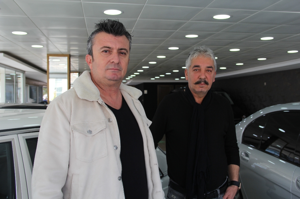 İzmir’de akıl almaz olay: Galericinin 1.6 milyon TL dolandırıldığı iddiası