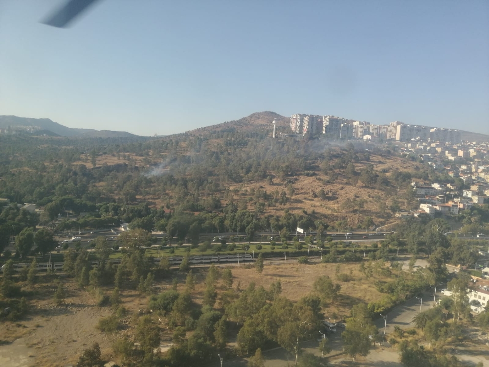 İzmir’de askeri alandaki orman yangını kontrol altında