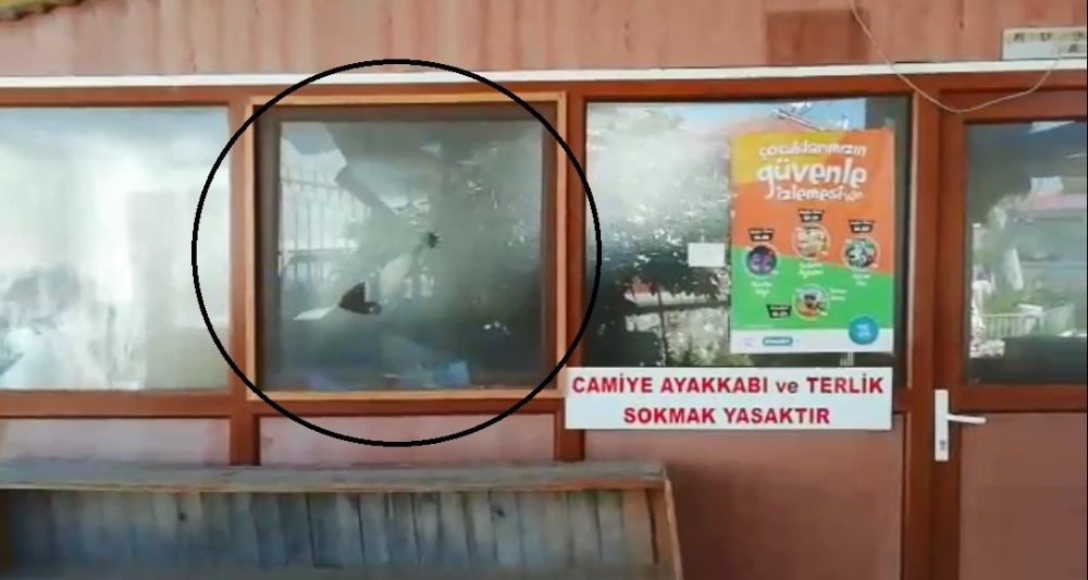 İzmir’de camiye çirkin saldırı