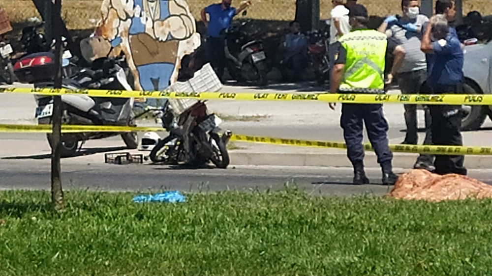 İzmir’de feci kaza: 1 ölü, 2 polis memuru yaralı