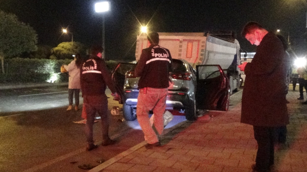 İzmir’de feci trafik kazası: Polis memuru hayatını kaybetti