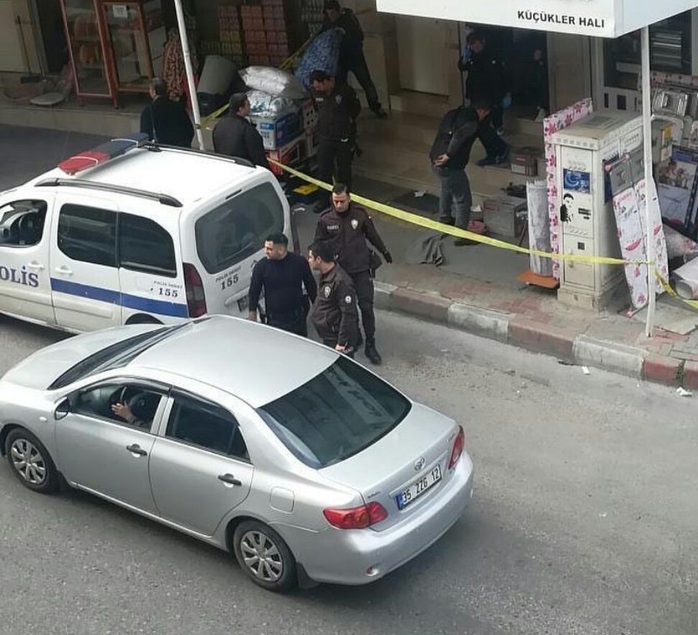 İzmir’de iş yerine ateş açıldı: 1 ölü