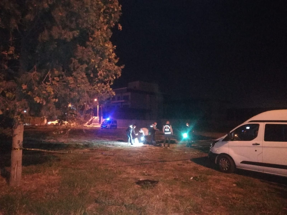 İzmir’de otel otoparkında kanlı gece