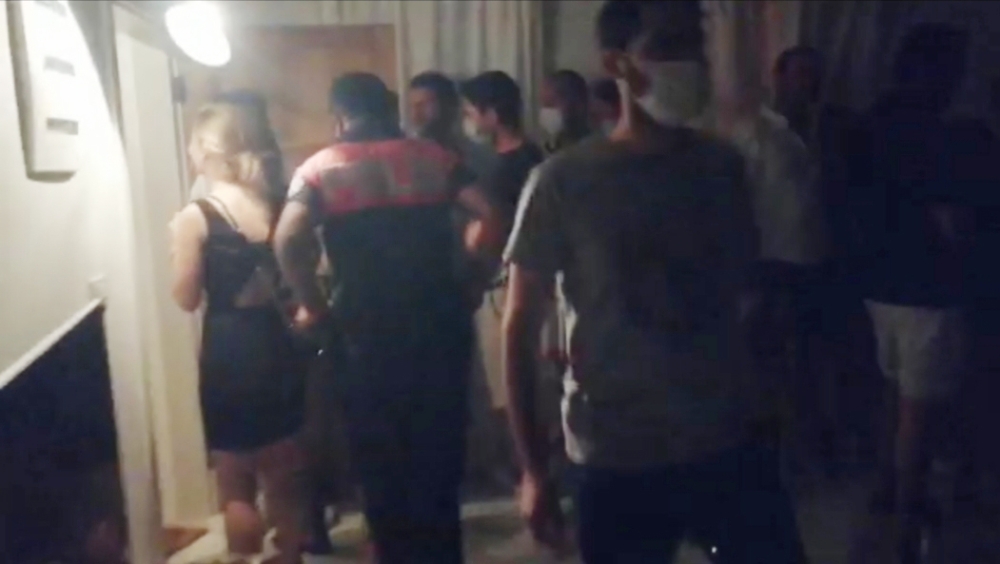 İzmir’de rezidansta partiye 78 bin 750 lira ceza