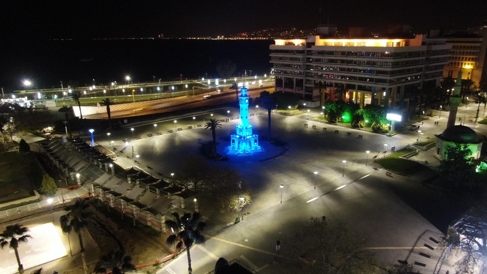 İzmir’de sokağa çıkma kısıtlaması başladı