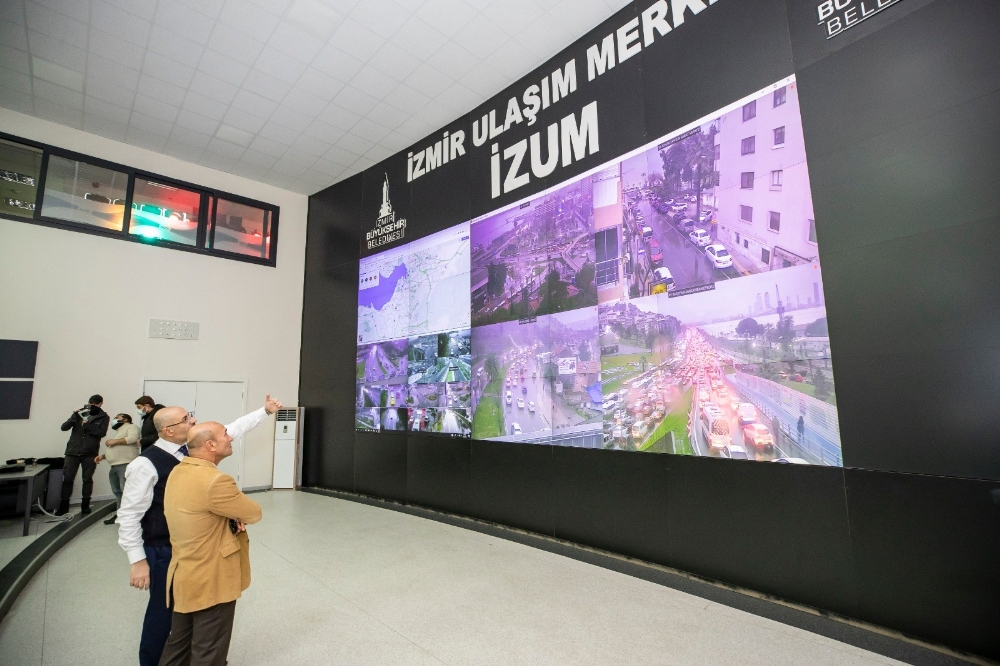 İzmir’e 1 yıllık yağmurun yüzde 18’i bir gecede yağdı