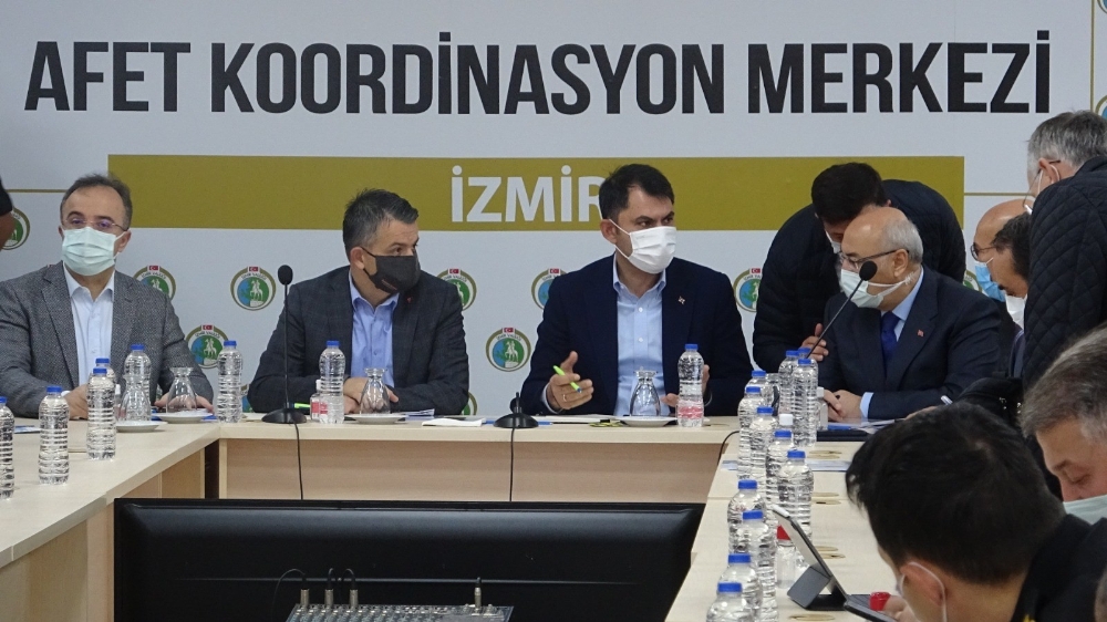 İzmirli depremzedeler 1 yıl içerisinde yeni evlerine kavuşacak
