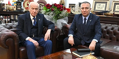 İzzet Ulvi Yönter, MHP Genel Başkan Yardımcılığı görevinden istifa etti