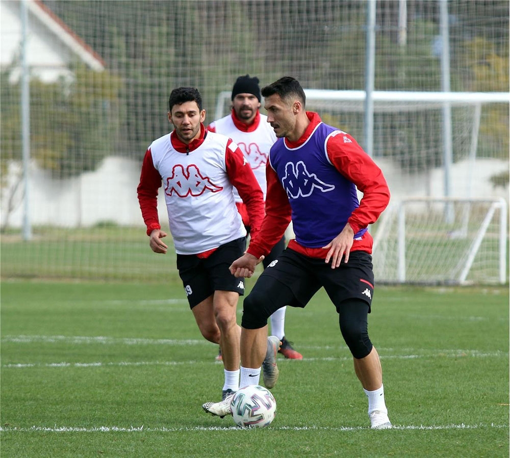 Jahovic resmen Göztepe’de