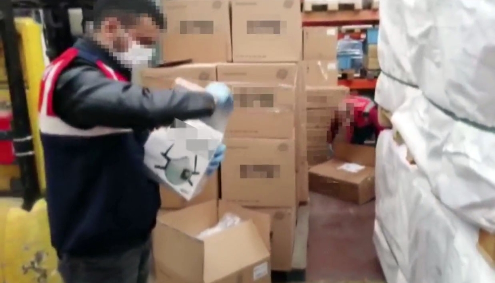 Jandarma fırsatçılara geçit vermiyor