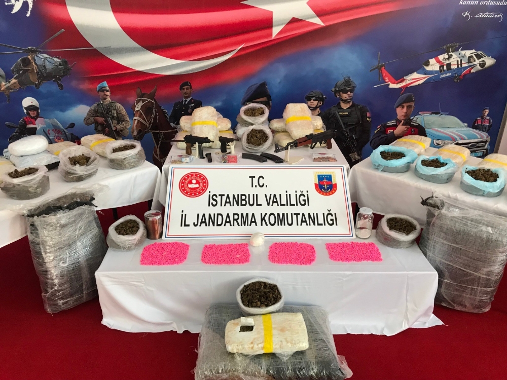 Jandarma Pusuya Yattı, Şüpheliyi Kıskıvrak Yakaladı