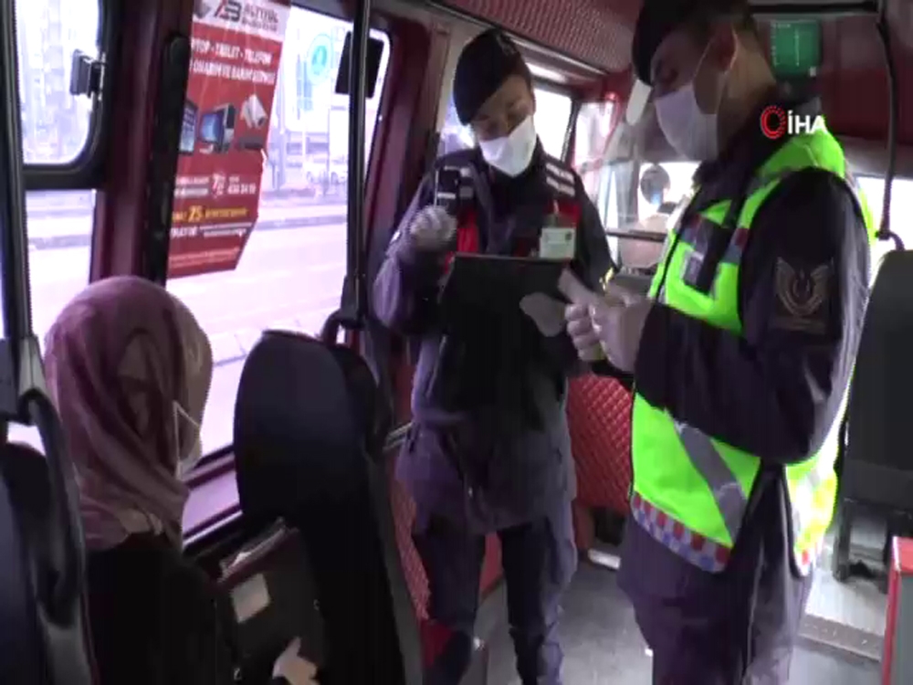 Jandarmadan toplu taşıma araçlarında Covit-19 denetimi