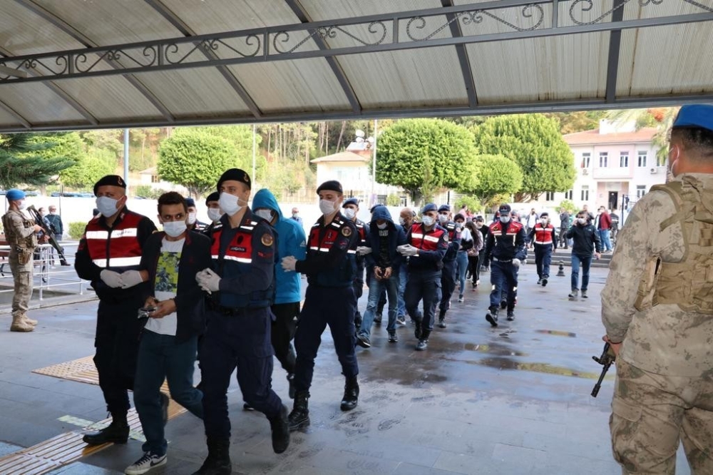 Jandarmanın ’Çelik Kafes’ operasyonuna 43 tutuklama