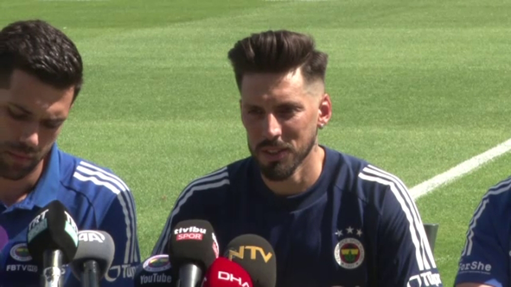 Jose Sosa: “Burada olmaktan dolayı çok gururluyum”