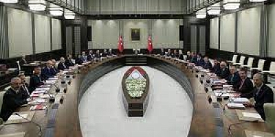 Kabinede revizyon iddiası! İki bakanla yollar ayrılıyor
