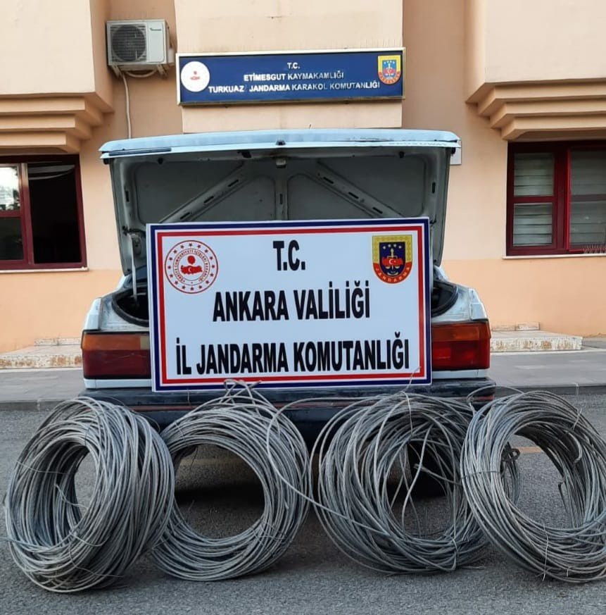 Kablo hırsızına suçüstü